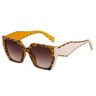 Tortoiseshell Oversized Sunglasses | UV400 Retro Chic Eyewear for Women