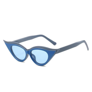 Retro Cat-Eye Sunglasses - Stylish Blue Vintage Frames for Women