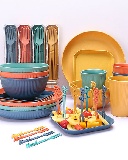 Four-person Set Green Eco-Friendly Wheat Straw Dinnerware Set,  Plate, Bowl, Cup & Utensil Set - Lightweight, Reusable, and Durable for Home, School, and Travel